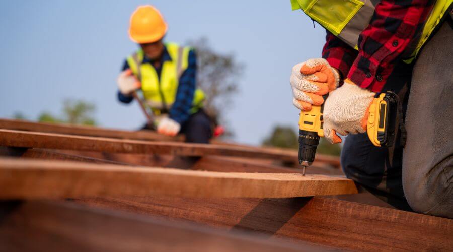 Professional gutter cleaning in Alba, PA